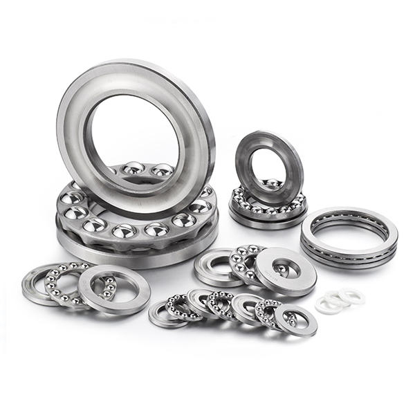 Single direction thrust ball bearings with sphered housing washers